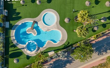 Property slide 44