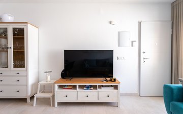 Property slide 8
