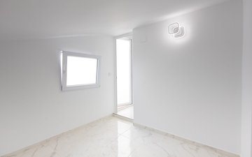 Property slide 20