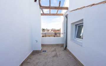 Property slide 22