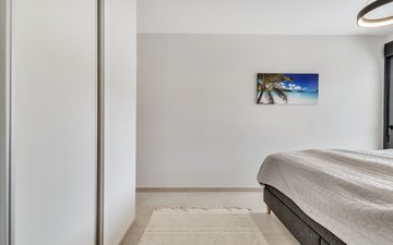 Property slide 20