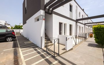 Property slide 35