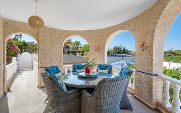 Property slide 10