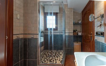 Property slide 21