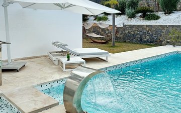 Property slide 16