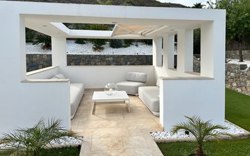 Property slide 17