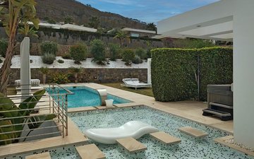 Property slide 10