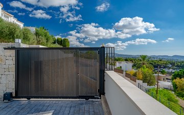 Property slide 14