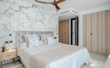 Property slide 44