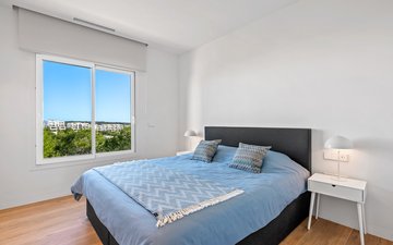 Property slide 18