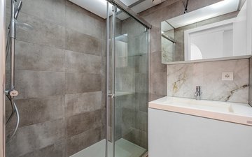 Property slide 25