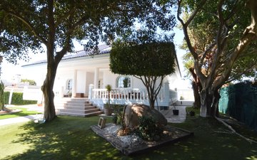 Property slide 19
