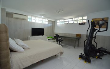 Property slide 20