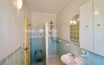Property slide 42