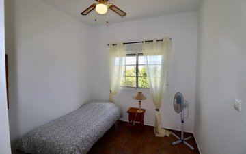 Property slide 32