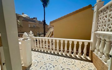 Property slide 21