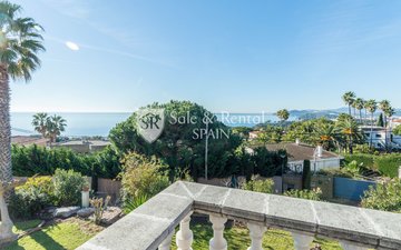 Property slide 22