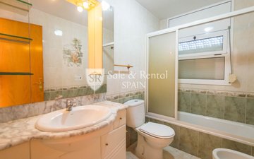 Property slide 32