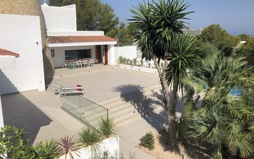 Property slide 15