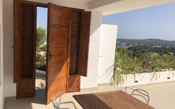 Property slide 22