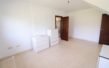 Property slide 21