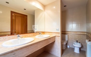 Property slide 39