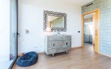 Property slide 30