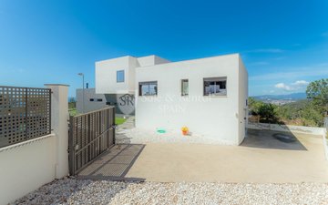 Property slide 44