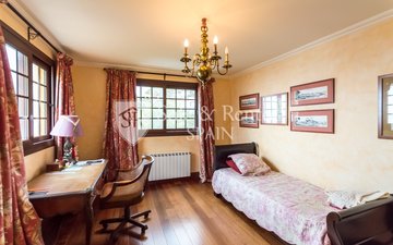 Property slide 17