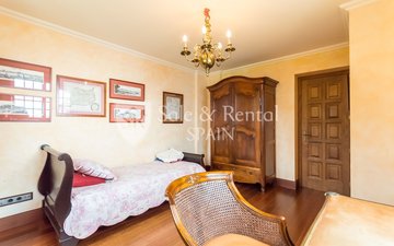 Property slide 20