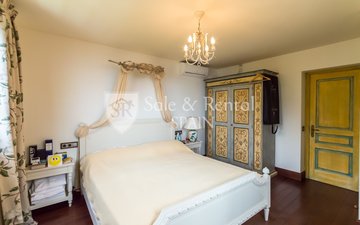 Property slide 23