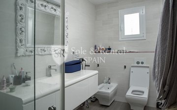 Property slide 43