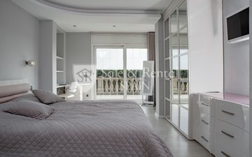 Property slide 50