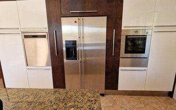 Property slide 32