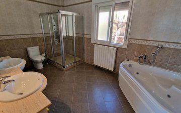 Property slide 50