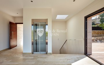 Property slide 14