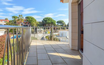 Property slide 39