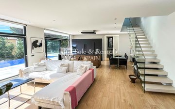 Property slide 7
