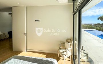 Property slide 10