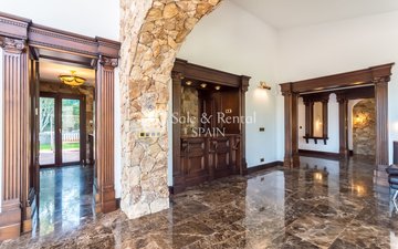 Property slide 20