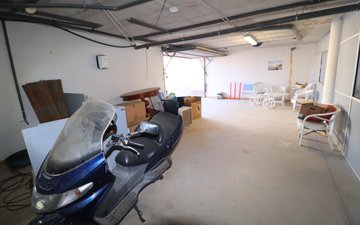 Property slide 40