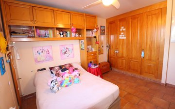 Property slide 25