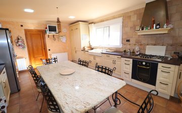 Property slide 10