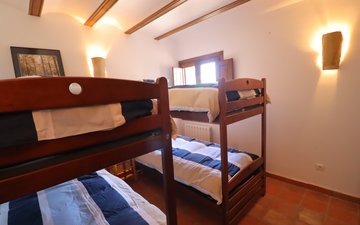 Property slide 32