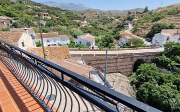 Property slide 10
