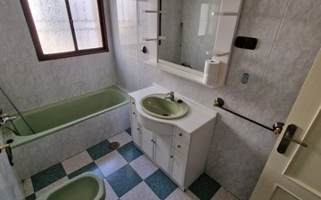 Property slide 14