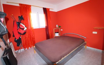 Property slide 32