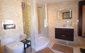 Property slide 36