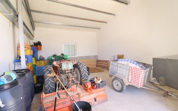Property slide 39