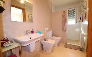 Property slide 25